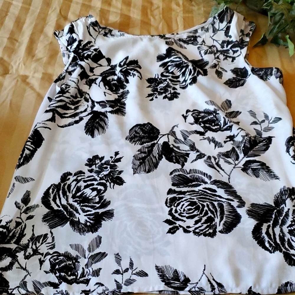 New Black and White Blouse